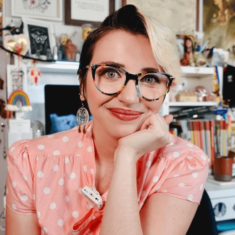 Headshot of Ali Manning