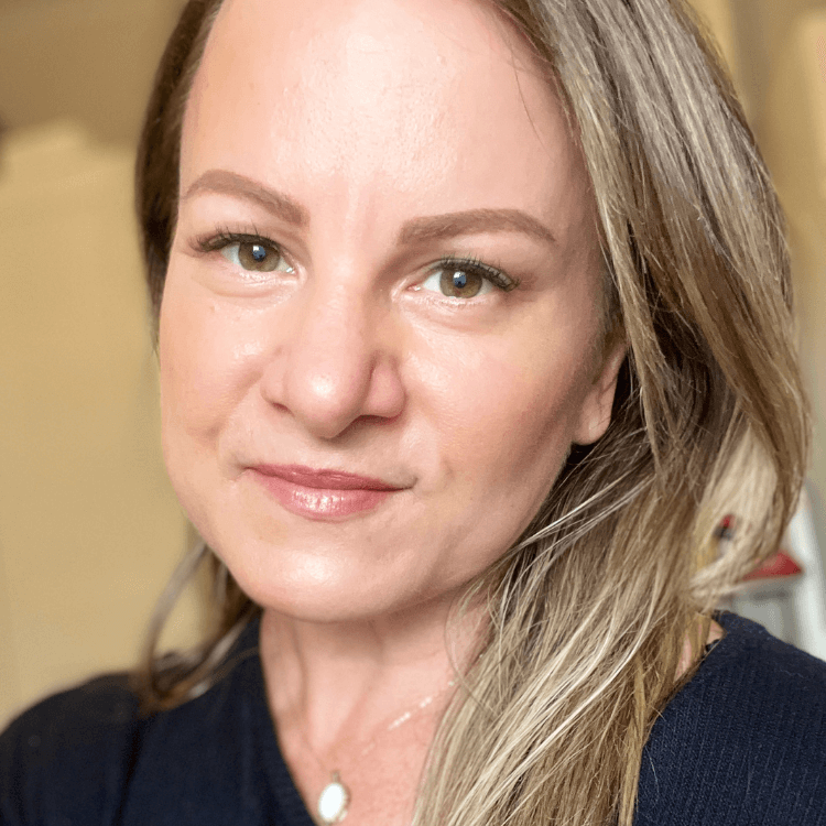 Headshot of Ali Manning