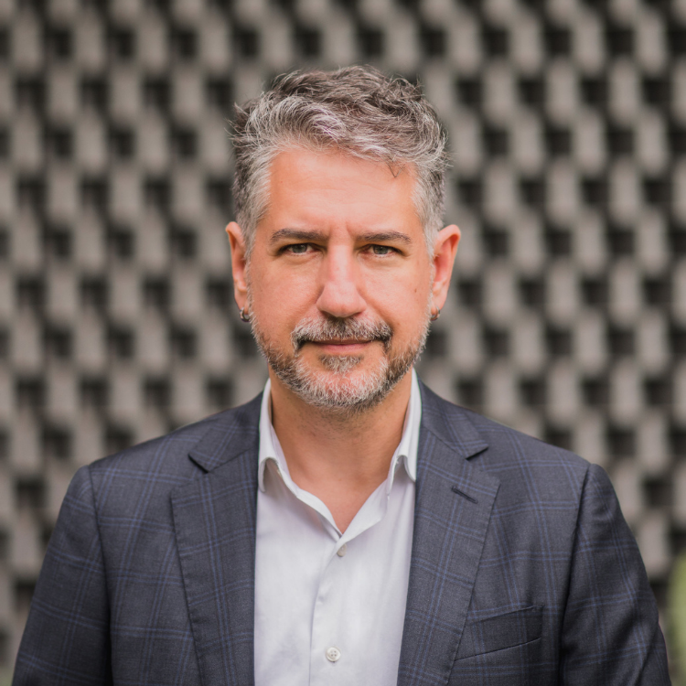 Headshot of Mike Lowery